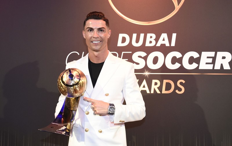 Cristiano Ronaldo a purtat bijuterii de peste 700.000 de euro la o singură mână