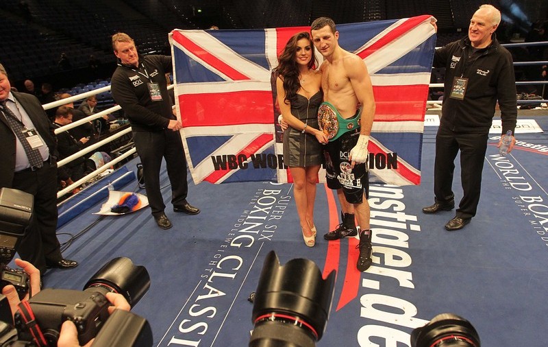 Carl Froch şi-a cerut iubita în căsătorie chiar în ringul de box!