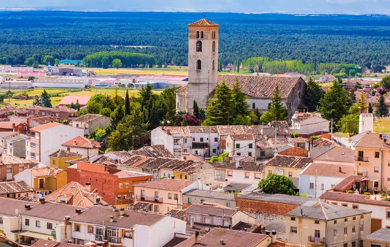 Țara din Europa care oferă până la 70.000 de euro pentru renovarea caselor în sate cu mai puțin de 5.000 de locuitori