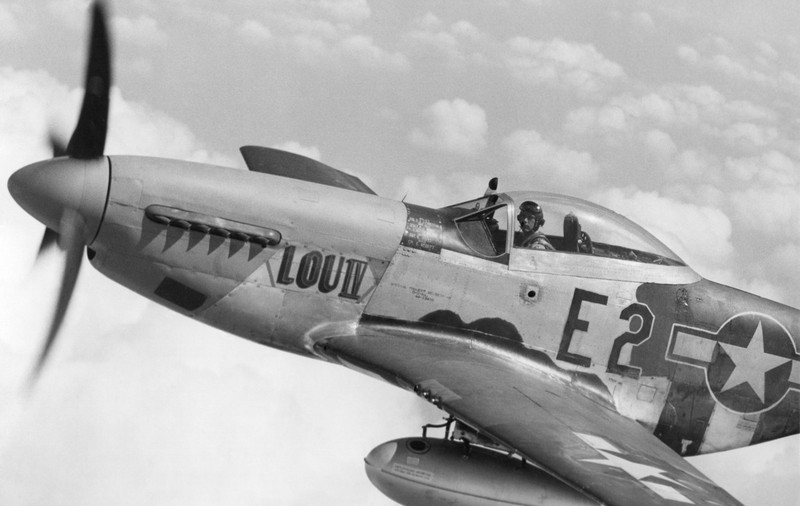 La manșă, la 100 de ani. Un veteran al celui de-al Doilea Război Mondial e cel mai vârstnic pilot activ din lume