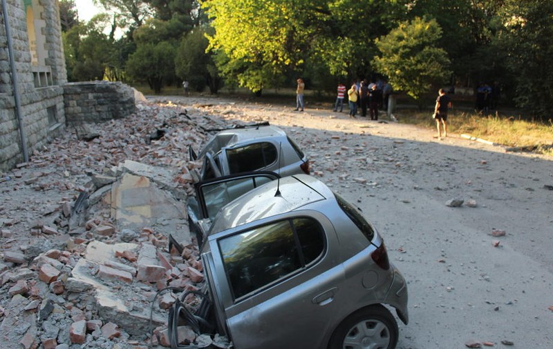 Albania, lovită de cel mai puternic cutremur din ultimii 30 de ani. Peste 100 de oameni au fost răniți