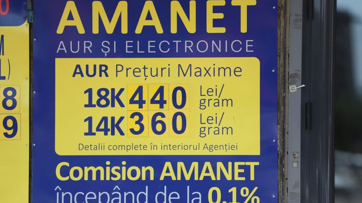 Prețurile la aur, afișate la o casă de schimb valutar din București, iunie 2026