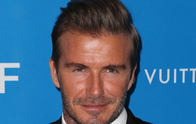 Tunsoarea lui David Beckham e istorie! Un nou trend face furori printre masculi!