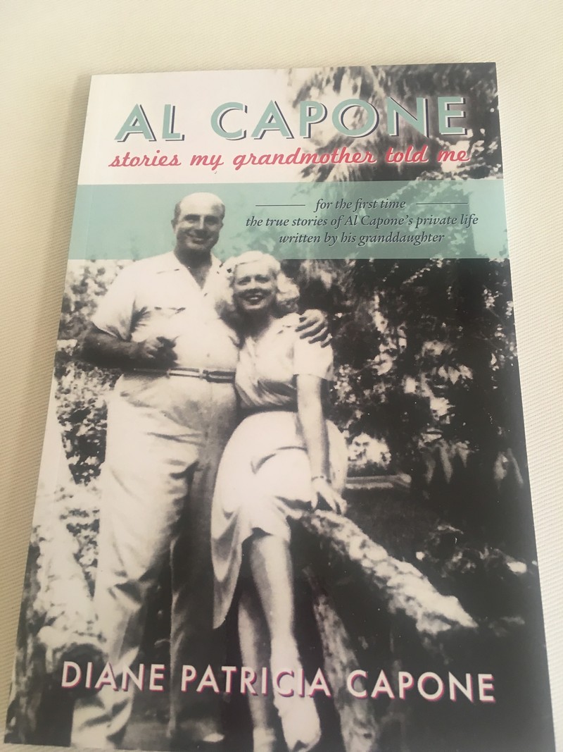 Diane Patricia Capone a scris o carte despre unchiul ei