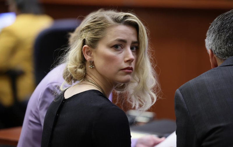 Amber Heard spune că își menține „fiecare cuvânt” din acuzațiile împotriva lui Johnny Depp