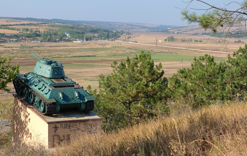 Altfel despre 23 August: România, Rusia, Moldova, propaganda istorică şi demolarea de statui﻿