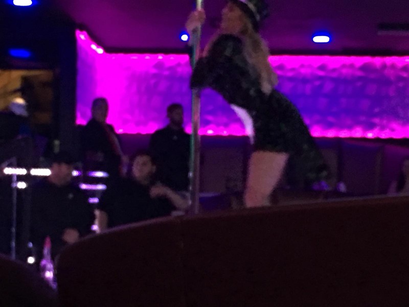 Stormy Daniels într-un turneu de pornografie patriotică
