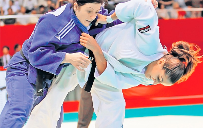 Corina Căprioriu, campioană europeană la judo: \"Vreau să rup tot!\"