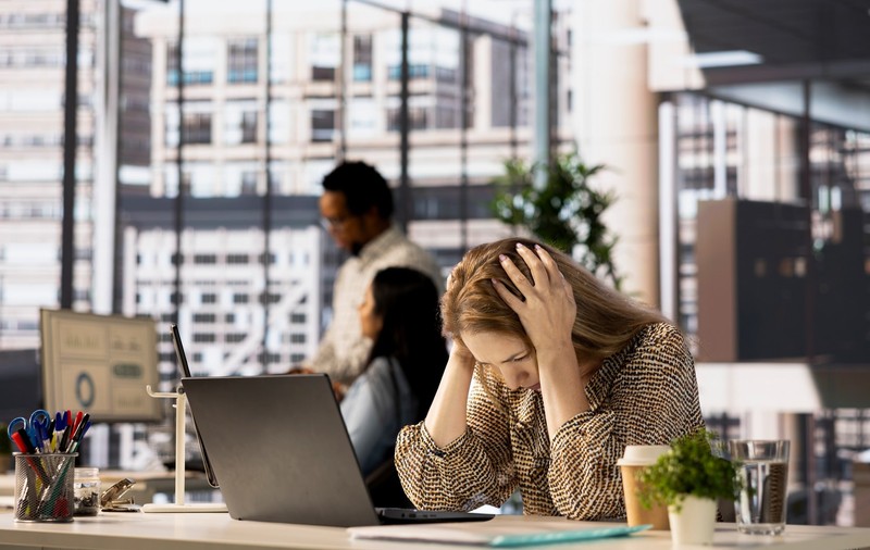Cum poți depăși burnout-ul fizic și mintal: metode eficiente de refacere a energiei și clarității cognitive