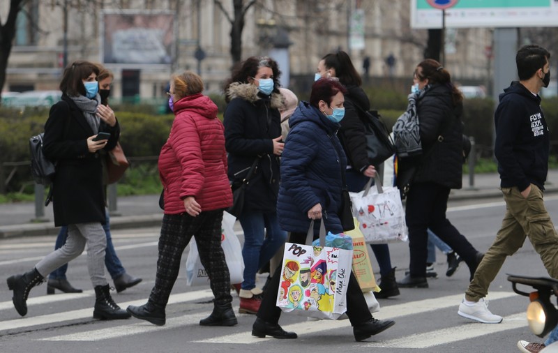 Răzvan Cherecheş: „Vom avea un val patru, dar atunci campania de vaccinare va face diferența”. Când crede că putem renunța la mască