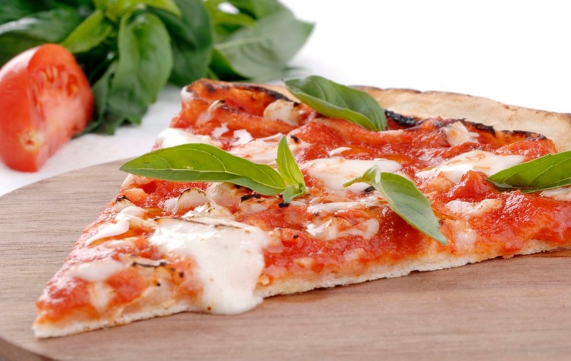 5 trucuri pentru a face o pizza sănătoasă