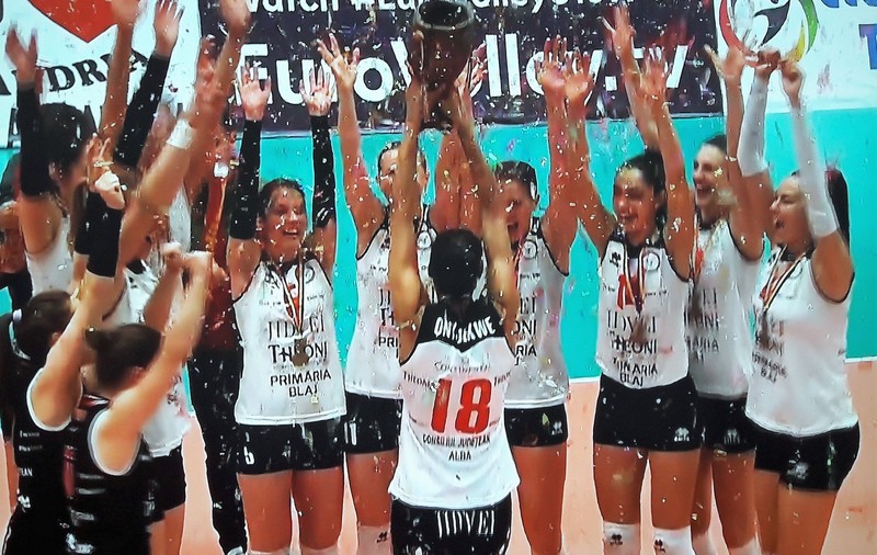 Echipa feminină Volei Alba Blaj a cucerit Cupa României