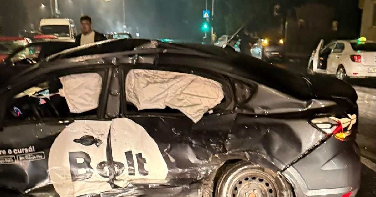 Accident cu un autoturism Bolt. Mașina a fost avariată