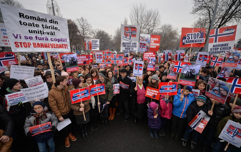 Noi proteste anunțate în Norvegia! 18 copii de origine română, în îngrijirea Barnevernet