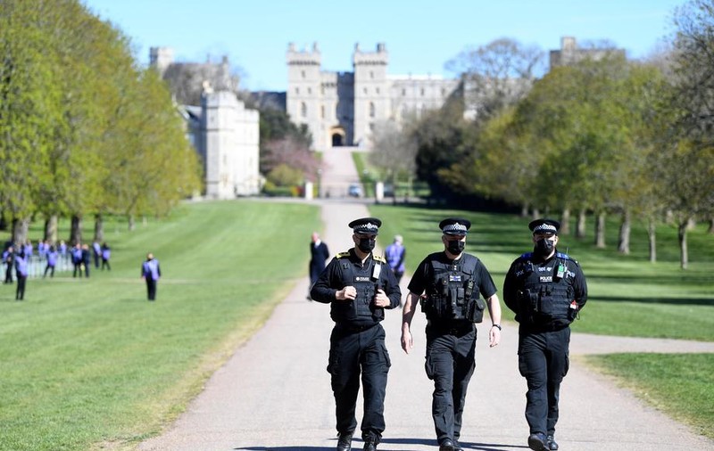 Bărbat înarmat, arestat după ce a pătruns ilegal de Crăciun în curtea Castelului Windsor din Marea Britanie