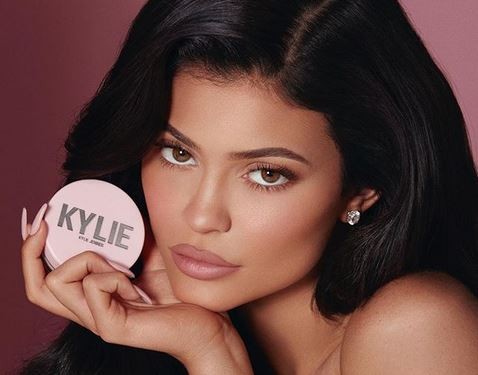 Kylie Jenner, sora lui Kim Kardashian
