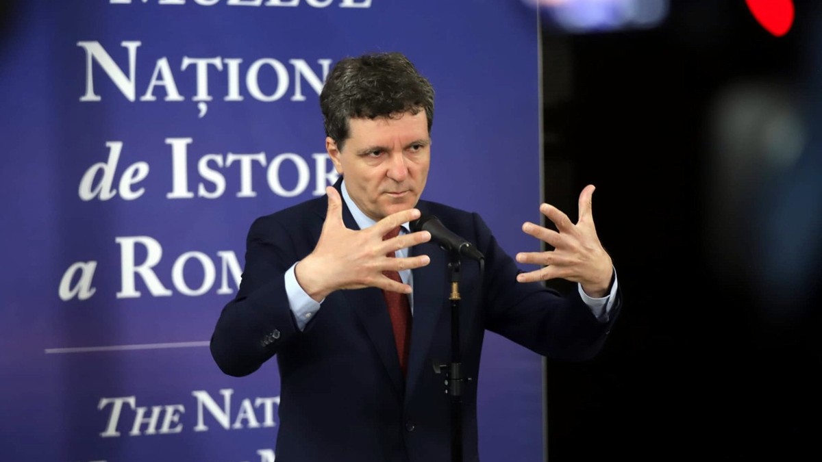 Reacția lui Nicușor Dan, după ce DIICOT l-a ironizat pe Dragoș Pîslaru, supărat că nu a fost anunțat de perchezițiile la azilele din Bihor