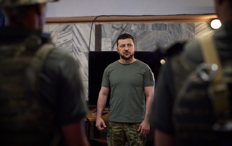 Zelenski dezminte că ar fi bolnav și îl ironizează pe Putin: „Cu tot respectul pentru bătrâneţe, vârsta de 44 de ani nu este aproape de 70”