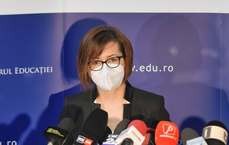 Ioana Mihăilă și-a vaccinat fiul de 8 ani împotriva COVID-19: „Ne dorim ca cei mici să se poată bucura de viață”