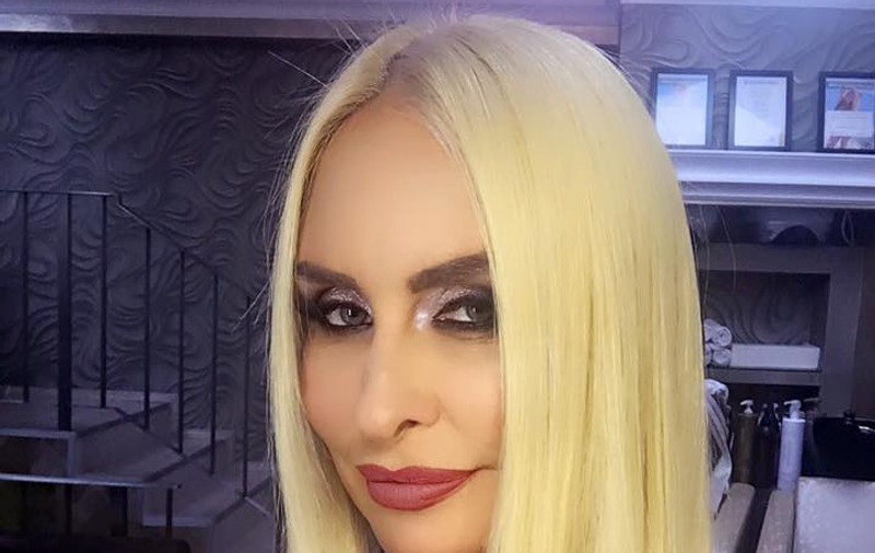 Vica Blochina și-a tăiat nasul. Blonda a trecut prin momente grele în ziua operației