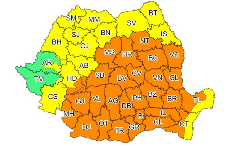 Cod portocaliu şi galben de furtuni în aproape toată ţara. Vremea se schimbă brusc