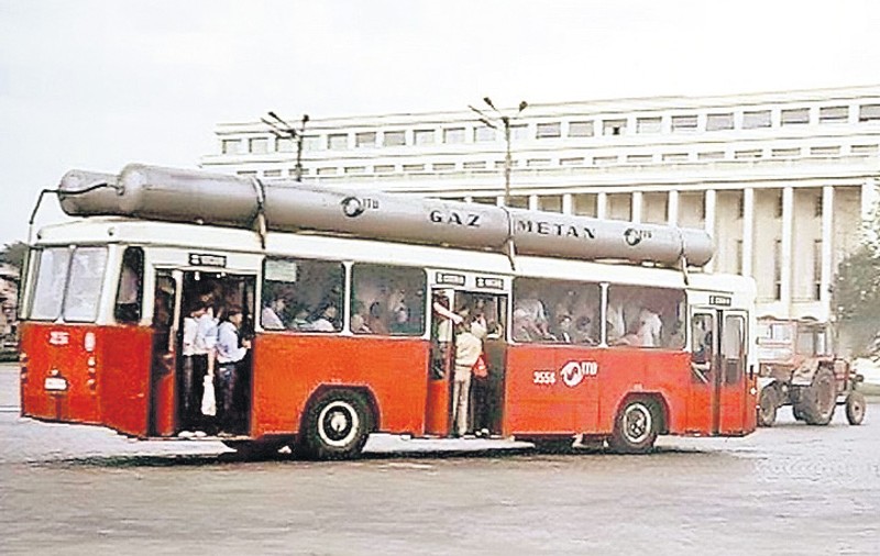 Guvernul e nostalgic după «rachetele» din anii ’80 şi dă… 5 milioane € pentru autobuze cu GPL!