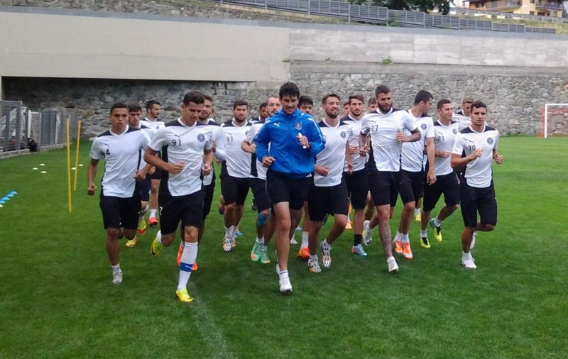 Viitorul mai şi cumpără, nu doar vinde! A luat doi brazilieni şi un salvadorian 