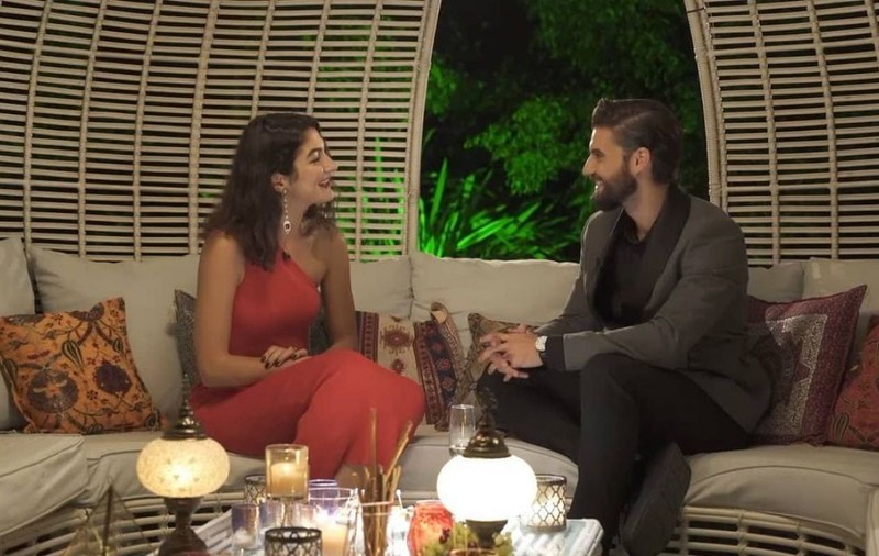 Cine este Melissa Azak, finalistă „Burlacul” 2021. Are 28 de ani și s-a născut în Franța