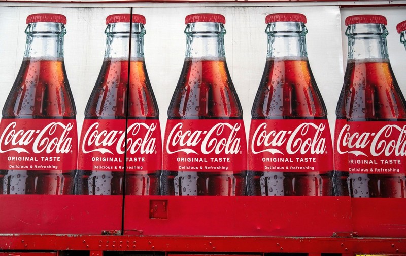 Coca-Cola a recreat cea mai cunoscută reclamă de Crăciun cu inteligența artificială: ce greșeli a făcut