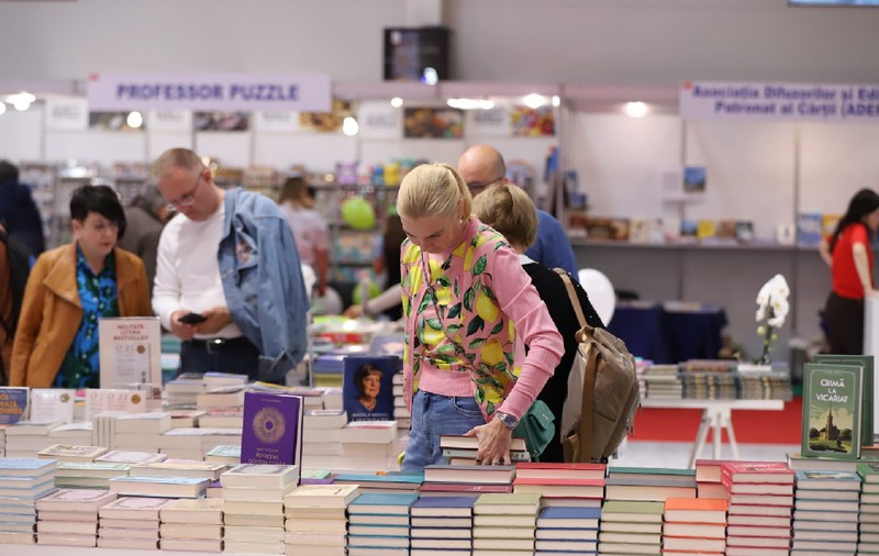 Cele mai căutate cărți la Bookfest. Aglomerație record și vânzări peste așteptări