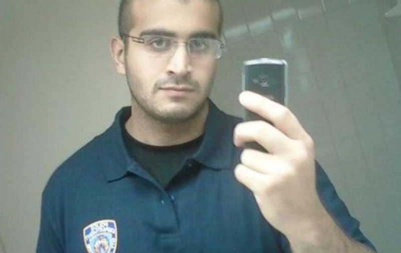 Ce făcea teroristul din Orlando în timp ce victimele sale zăceau într-o baltă de sânge