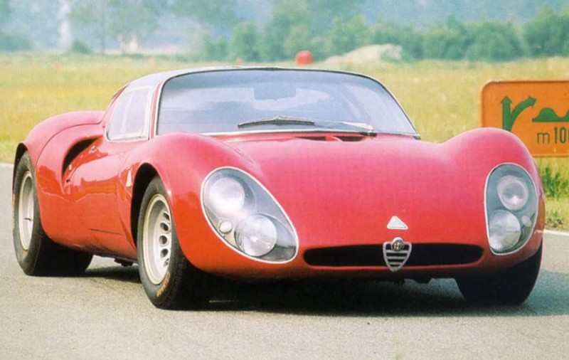 100.000 de euro recompensă pentru o Alfa Romeo 33 Stradale din 1967: mașina de 30.000.000 de euro a fost vândută cu 10 euro și a dispărut după moartea proprietarului