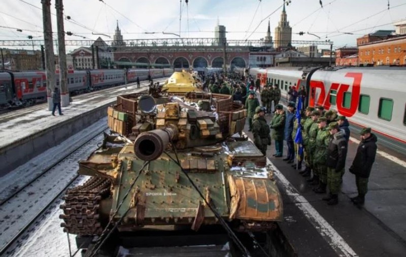 Rusia se laudă cu trofeele de război din Siria. Paradă a echipamentelor militare capturate (VIDEO)