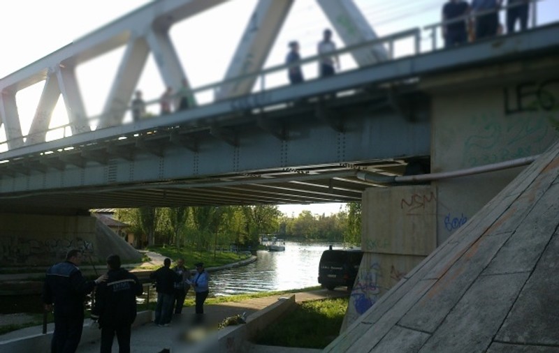 Pasarela peste Lacul Herăstrău, finanțată de Primărie încă din 2015. Ministerul Transporturilor nu și-a dat acordul pentru realizarea acesteia