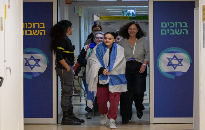 Mărturiile cutremurătoare ale femeilor ținute ostatice de teroriștii Hamas: ,,Ne-am temut de moarte de bărbații înarmați și de mulțimea din Gaza”