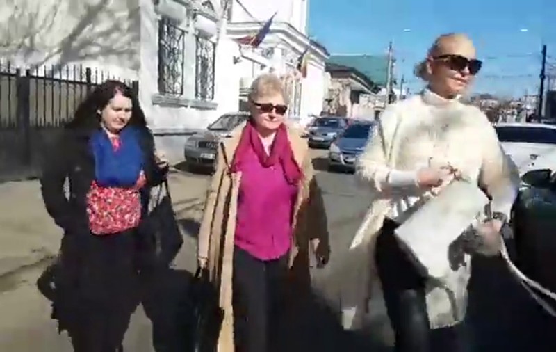 De ce îi cere Vica Blochina 500.000 de euro lui Victoraș Micula. Lituanianca nu luptă doar pentru ea