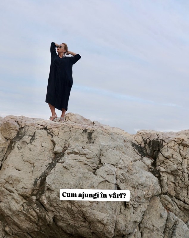 Andreea Esca, imagini virale de la mare. Ce spune vedeta despre înălțimea ei
