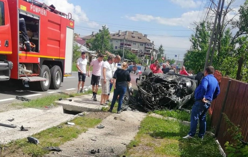 Grav accident pe DN1A la Mâneciu: Un bărbat a decedat, iar o femeie a fost rănită