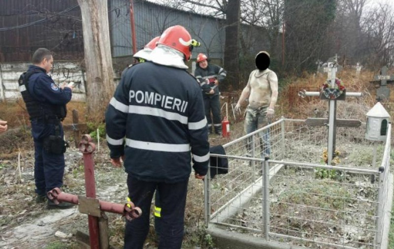 Un brăilean și-a dat foc într-un cimitir, după o dispută cu soția. Ce a vrut să-i facă femeii, cu câteva ore înainte