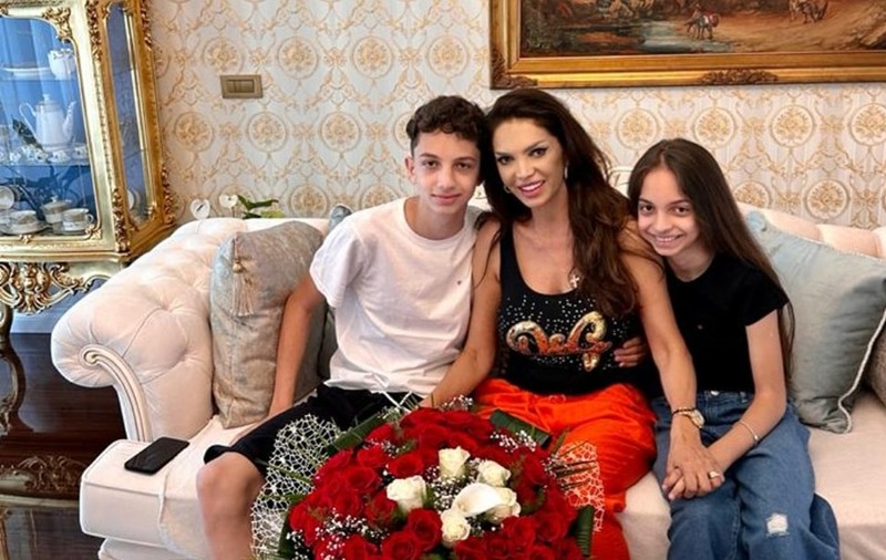 Cristina Spătar, despre dificultățile cu doi adolescenți: „Încep să devină deja rebeli”. Își crește singură copiii după divorț