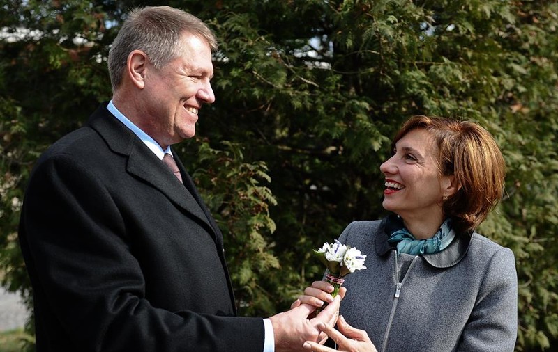 MESAJUL VIRAL al lui Klaus Iohannis pentru doamne, de ZIUA LOR