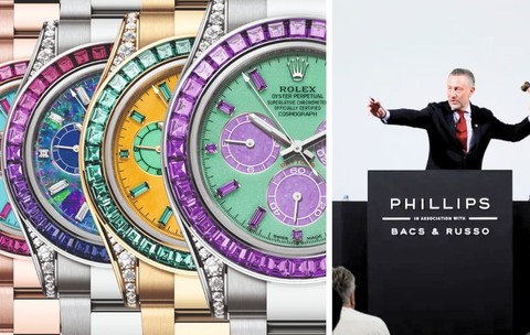 patru ceasuri cronograf marca rolex model daytona. modele speciale cu diverse diamante si pietre pretioase pe carcasa si bezel. cadrane colorate. in drepta un om la pupitru de la licitatia phillips