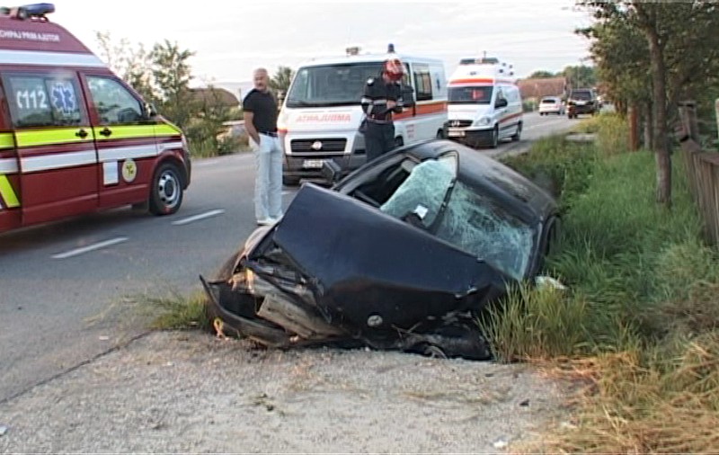 Teribil accident în județul Sălaj, provocat de un adolescent. La doar 16 ani, și-a ucis un prieten și a băgat alți doi în spital