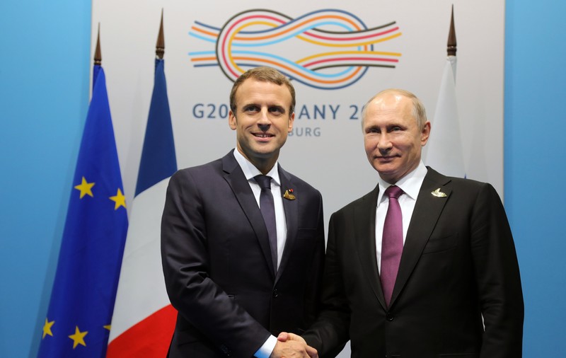 Emmanuel Macron a discutat la telefon cu Vladimir Putin pe tema conflictului din Siria
