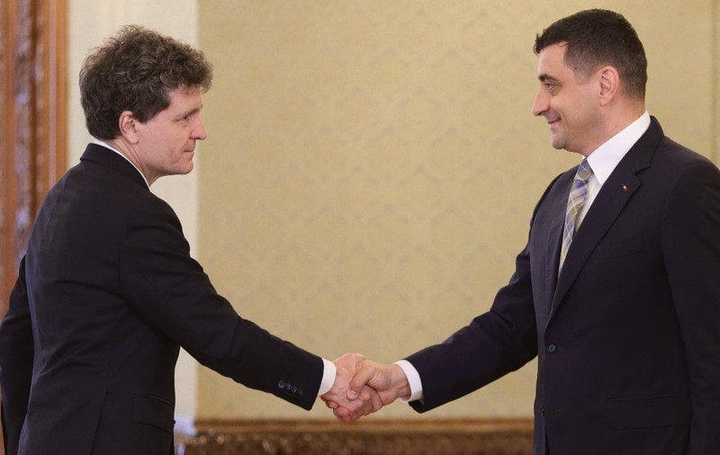Nicușor Dan nu va desemna un premier azi și spune că se conturează soluția unui guvern minoritar / PSD își asumă guvernarea