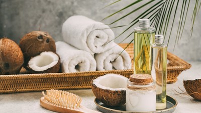 Cum folosim uleiul de cocos în cosmetică