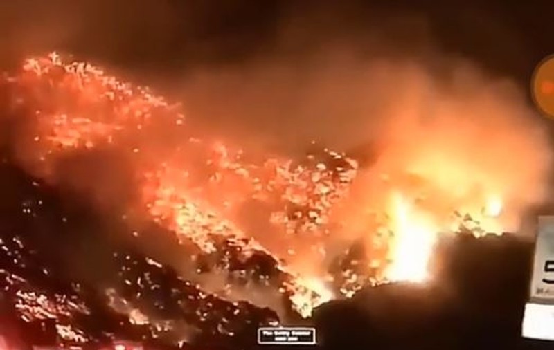 Scene apocaliptice în Australia. Zeci de mii de oameni fug din calea flăcărilor