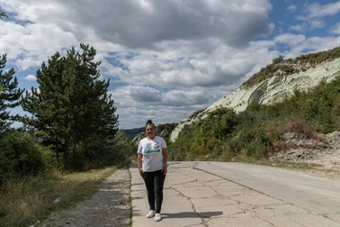 „E muntele nostru”, spune Victoria, o localnică din Slănic, despre Piatra Verde
