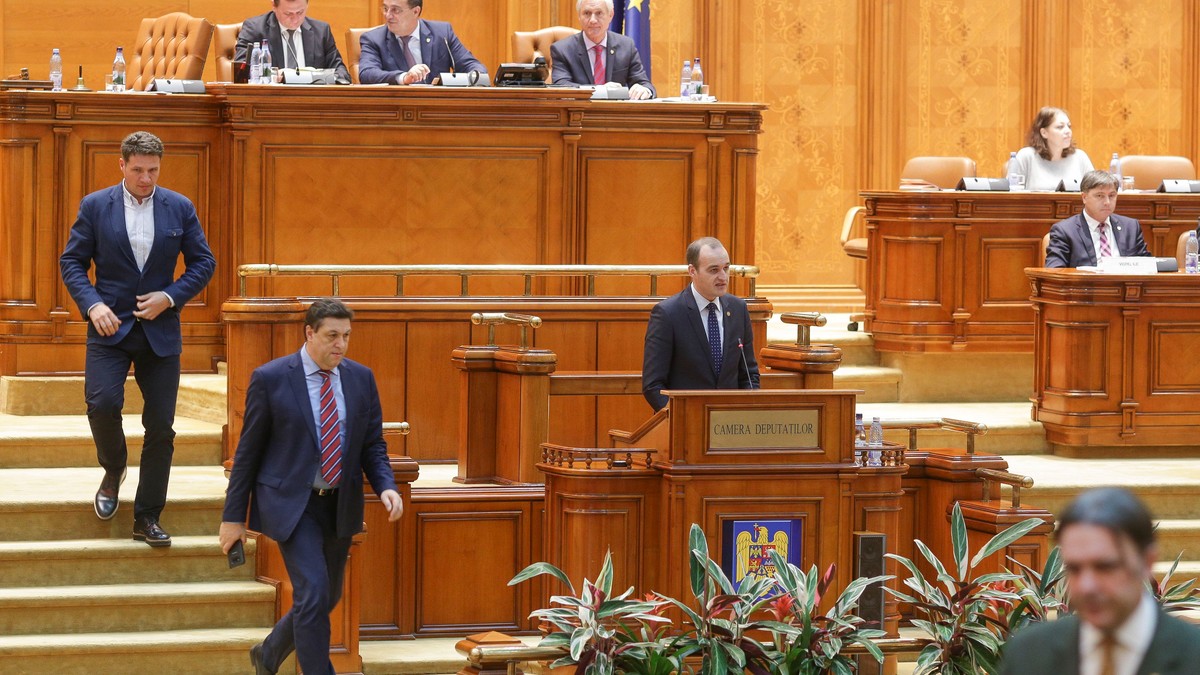 Vinerea Mare, zi de sărbătoare legală, nelucrătoare