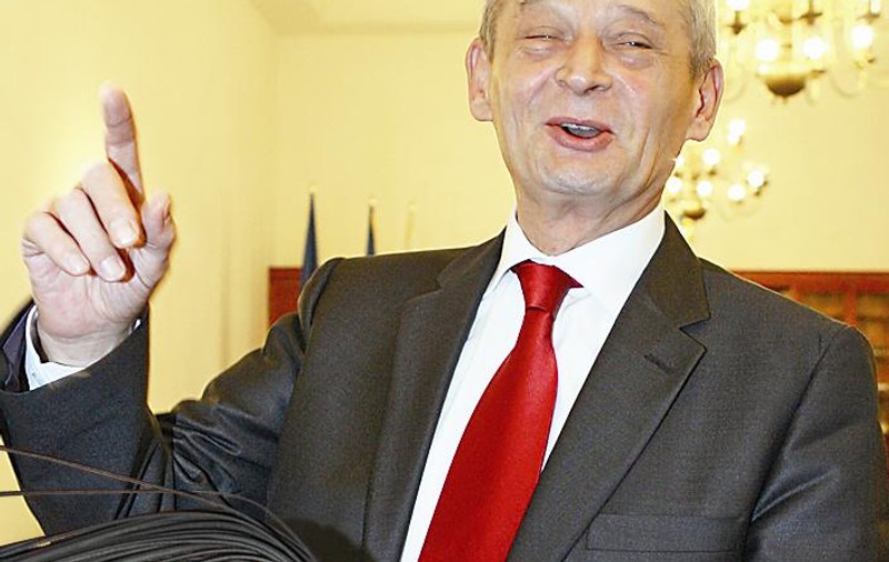 I-am făcut cadou lui Sorin Oprescu un bici